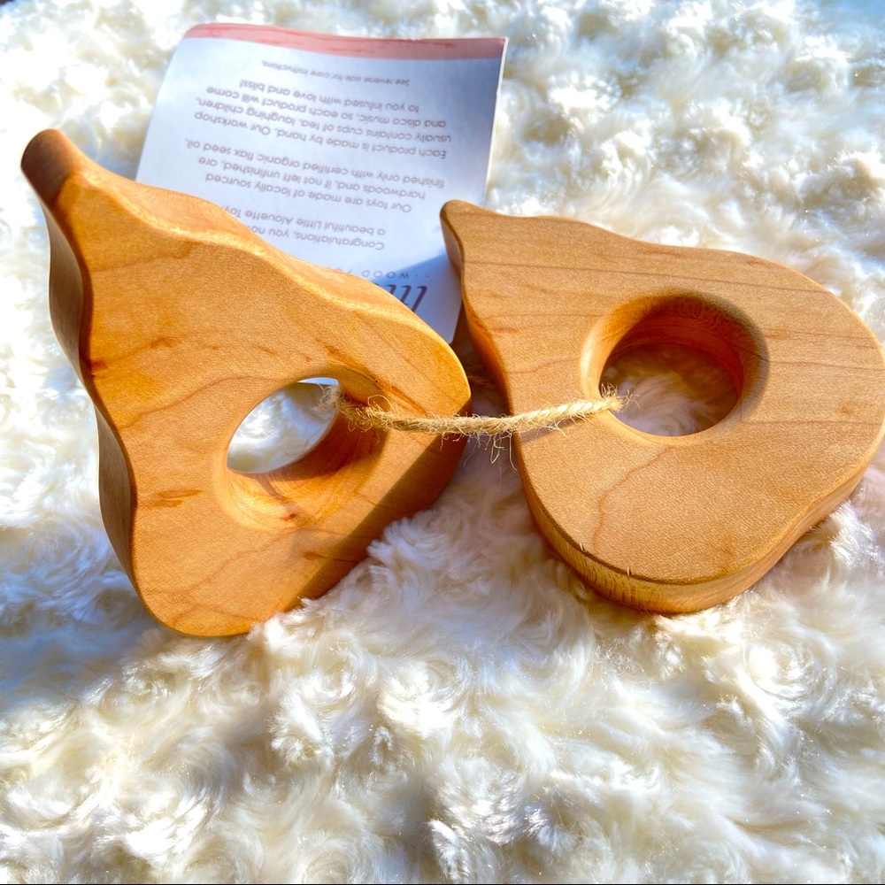 Natural Wood Teether Twin Pears